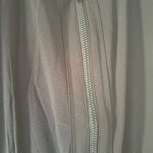 Athleta Expedition Dress- size 4. EUC - Picture 7 of 8